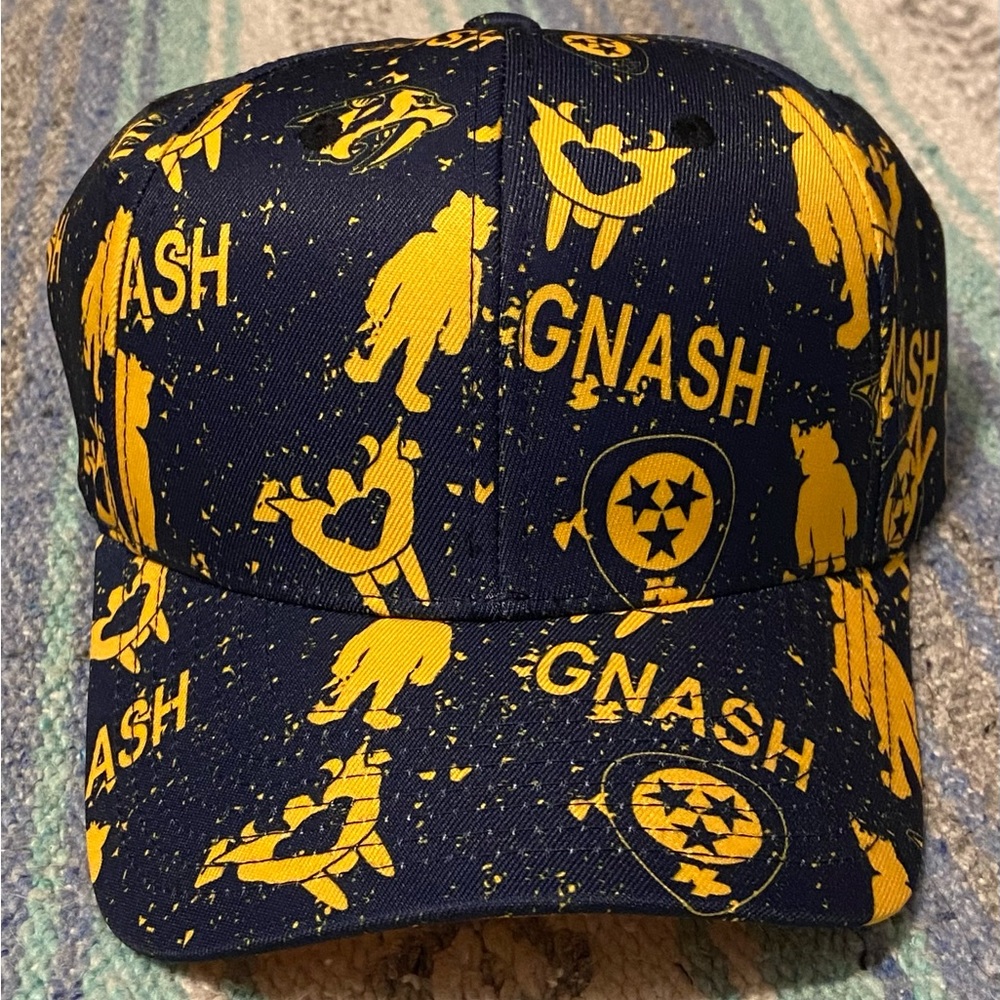 NWT Nashville Predators Adjustable Snap Back